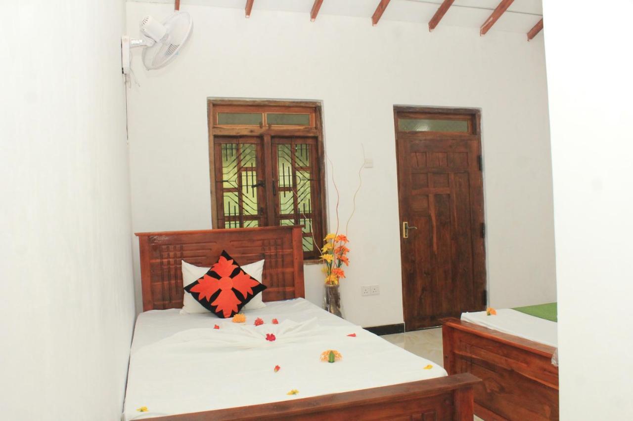 Sigiriya Hillside View Villa Esterno foto